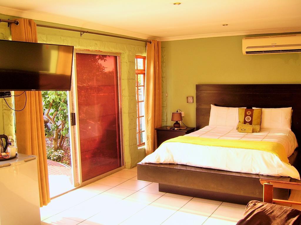 גאבורון Berry Bliss Guest House מראה חיצוני תמונה