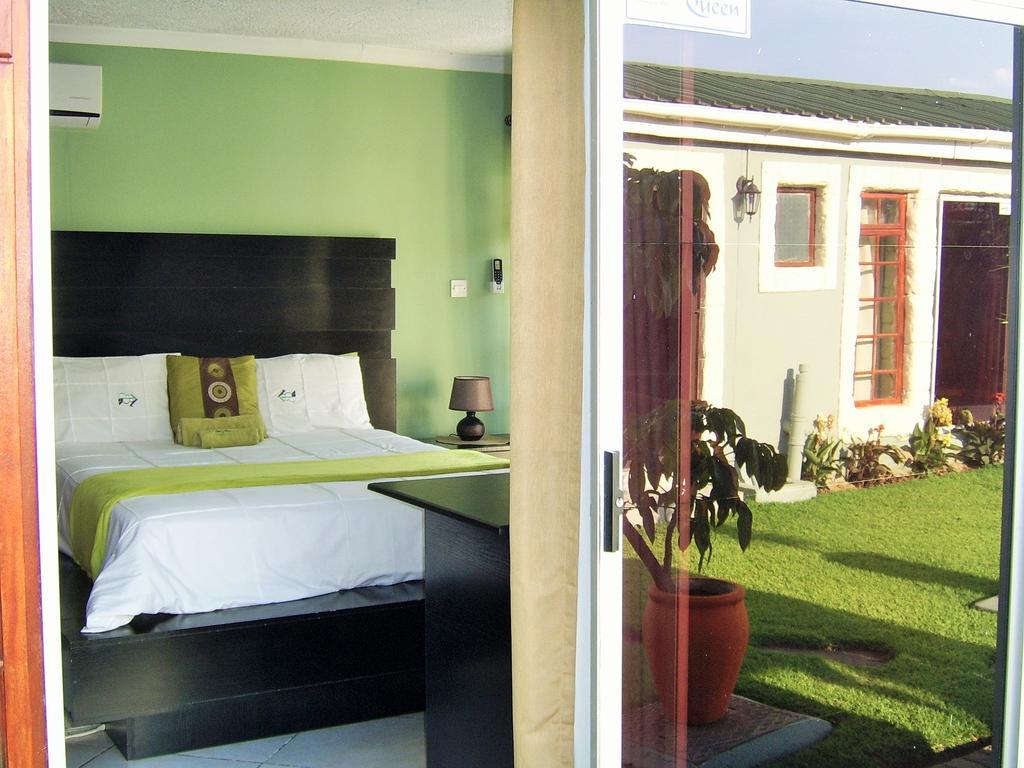 גאבורון Berry Bliss Guest House מראה חיצוני תמונה