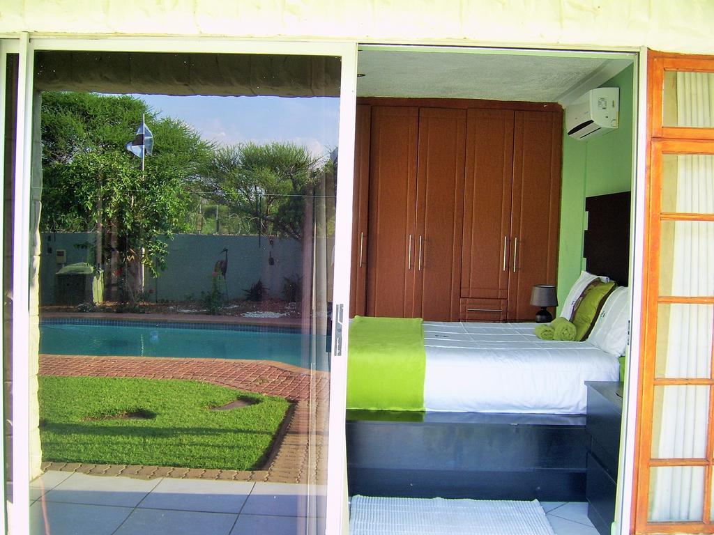גאבורון Berry Bliss Guest House מראה חיצוני תמונה