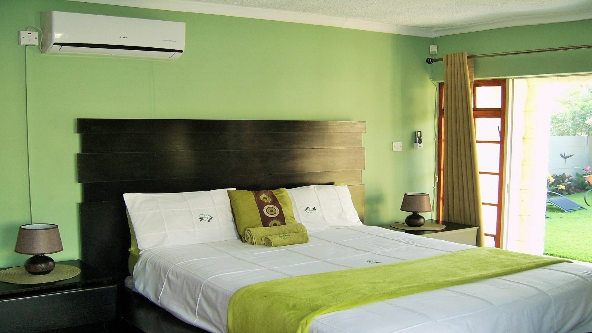 גאבורון Berry Bliss Guest House מראה חיצוני תמונה