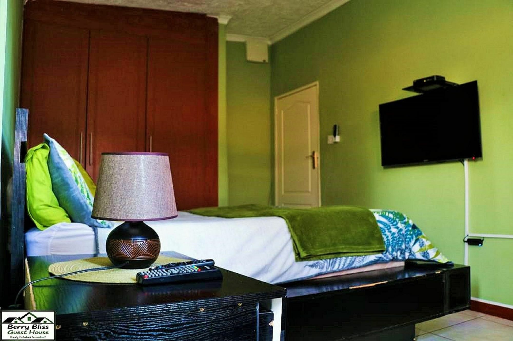 גאבורון Berry Bliss Guest House מראה חיצוני תמונה