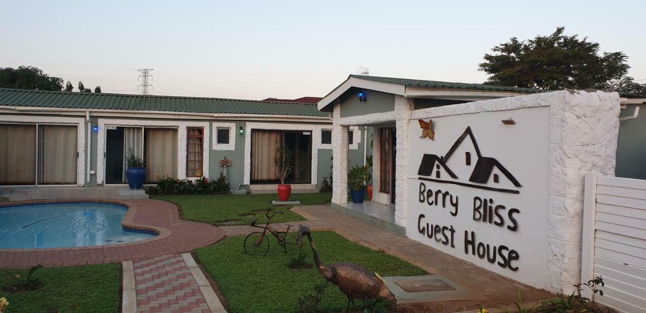גאבורון Berry Bliss Guest House מראה חיצוני תמונה